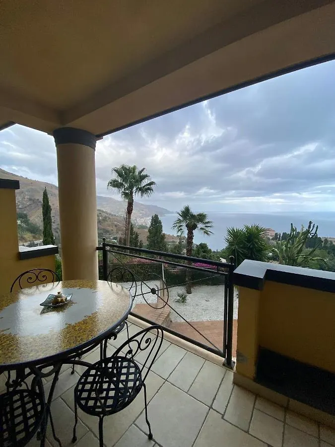 Taormina Bella Vista Apartment In Center With Pool By Taormina Holidays